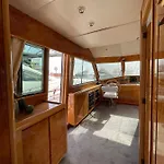 보트호텔 Boat Aloha *