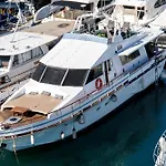 Boat Aloha 보트호텔 *
