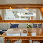 Boat Aloha *
